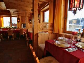 05. Catered chalet Tirolerhof Apart Serfaus Dinerzaal
