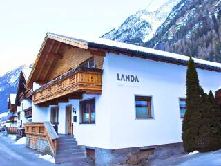 2 Appartement Landa Soelden Zijkant 1 v2
