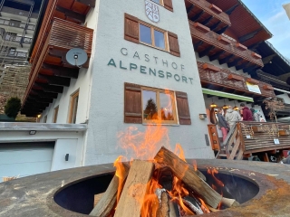3 Catered chalet Alpensport Saalbach Kampvuur