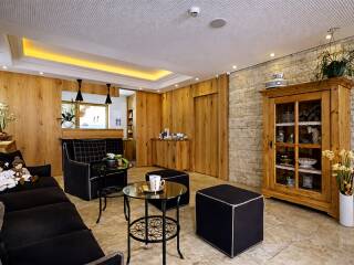 8. Catered chalet Romantik Soelden Eigen woonruimte 1