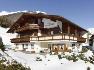 Chalet Roman